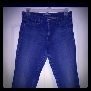 Levi's womens jeans